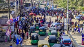 শাকসু নির্বাচনের দাবিতে সিলেট-সুনামগঞ্জ মহাসড়ক অবরোধ