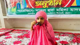 ৫ মাস ১১ দিনে কোরআন হেফজ ৯ বছরের নুসরাতের