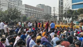 ইসির সামনে ছাত্রদলের দ্বিতীয় দিনের অবস্থান কর্মসূচি চলছে