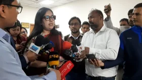 নির্বাচন কমিশনকে রুমিন ফারহানার কড়া বার্তা