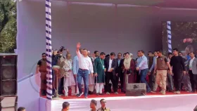 নির্বাচনি জনসভার মঞ্চে তারেক রহমান