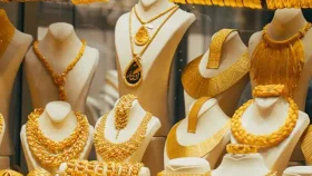 দাম বেড়ে যে দরে বিক্রি হচ্ছে সোনা