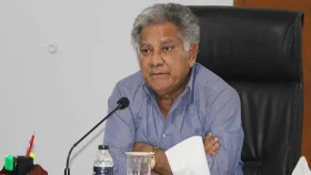 লাইটার জাহাজ থেকে পণ্য ৩ দিনের মধ্যে খালাসের নির্দেশ