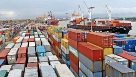 ২৪ ঘণ্টার কর্মবিরতিতে অচল চট্টগ্রাম বন্দর