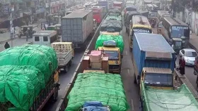 ঘরমুখী মানুষের ঢল, গাজীপুর মহাসড়কে যানজট