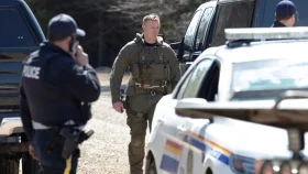 কানাডায় বন্দুকধারীসহ ১০ জন নিহত