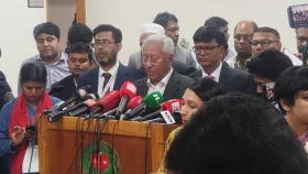 প্রথম সাড়ে ৪ ঘণ্টায় ভোট পড়েছে ৩২.৮৮ শতাংশ