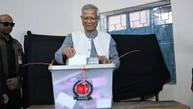 গুলশানে ভোট দিলেন প্রধান উপদেষ্টা