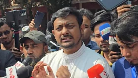 আব্বাসের আসনে হাড্ডাহাড্ডি লড়াই, এগিয়ে পাটোওয়ারী