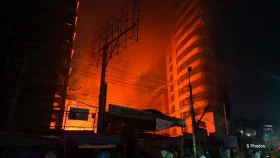 কাওরান বাজারে আগুন, নিয়ন্ত্রণে ফায়ার সার্ভিসের ৮ ইউনিট