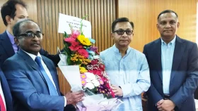 সিন্ডিকেট নিয়ে &lsquo;সাউন্ডবাইট&rsquo; দেব না, কাজ করে দেখাব: বাণিজ্যমন্ত্রী