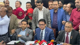 বাড়িভাড়া, চিকিৎসা ভাতা বাড়ানোসহ ১৩ দাবি শিক্ষকদের