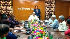 হজযাত্রীদের আর্থিক চাপ কমাতে পর্যালোচনা করা হবে : ধর্মমন্ত্রী