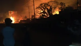 কক্সবাজারে এলপিজি পাম্পে ভয়াবহ আগুন, ছড়িয়ে পড়েছে গ্যাস