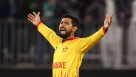 ইতিহাস গড়ে রেকর্ডবুকে নাম লেখালেন সিকান্দার রাজা