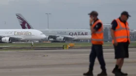 মধ্যপ্রাচ্যে বিমান চলাচলে চরম বিশৃঙ্খলা