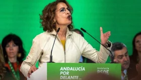 স্পেন যুক্তরাষ্ট্রের দাস হবে না