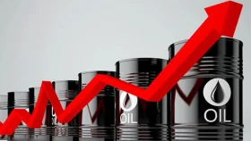 এক সপ্তাহেই ৩০ শতাংশ বাড়লো তেলের দাম