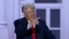 ইরানে আজ &lsquo;কঠোর আঘাত হানা হবে&rsquo;, হুঁশিয়ারি ট্রাম্পের