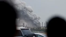 বাহরাইনে প্রধান তেল শোধনাগারে ইরানের হামলা