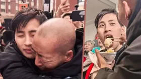 হারিয়ে যাওয়ার ২৪ বছর পর ছেলে ফিরলো বাবার কাছে