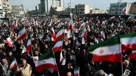 মোজতবা খামেনির সমর্থনে ইরানের রাস্তায় লাখো মানুষের ঢল