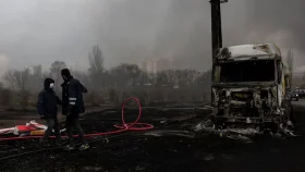 এক দিনেই তেলের দাম বাড়লো ২৫ শতাংশ, জরুরি অবস্থা