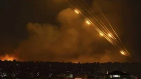 ১০০ ক্ষেপণাস্ত্র হামলা, ইসরাইলে ছড়িয়ে পড়েছে আতঙ্ক