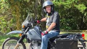 হার্ট অ্যাটাক জয় করে বাইকে বিশ্ব ভ্রমণে ৭৭ বছরের স্টিভেন বারনেট