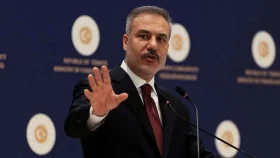 ইরান ভাঙার চেষ্টা করলে যুদ্ধ আরও ছড়িয়ে পড়বে