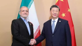 ইরানকে আর্থিক ও সামরিক সহায়তা দিতে যাচ্ছে চীন!