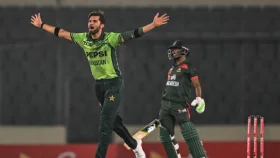 বাংলাদেশকে হারিয়ে সমতায় পাকিস্তান