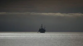 ক্যালিফোর্নিয়ায় বন্ধ তেল পাইপলাইন চালুর নির্দেশ ট্রাম্পের