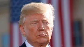 ইরান যুদ্ধ নিয়ে দোটানায় ট্রাম্প