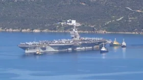 মার্কিন রণতরিতে ৩০ ঘণ্টা ধরে জ্বললো আগুন