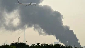 আমিরাতের বৃহত্তম তেল মজুদ কেন্দ্রে ড্রোন হামলা