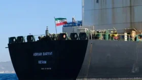 ইরানের তেলের ওপর নিষেধাজ্ঞা শিথিলের কথা ভাবছে যুক্তরাষ্ট্র