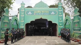 রাজধানী ঢাকায় ঈদের জামাত কোথায় কখন