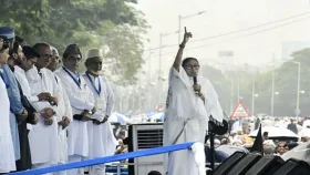 ভারতের সবচেয়ে বড় অনুপ্রবেশকারী নরেন্দ্র মোদি&nbsp;