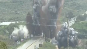 লেবাননের কাসমিয়া সেতুতে ইসরায়েলি বিমান হামলা