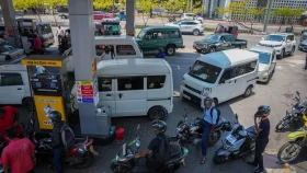শ্রীলঙ্কায় প্রায় ২৫ শতাংশ বাড়ালো জ্বালানির দাম&nbsp;