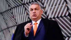 হাঙ্গেরির নির্বাচনে ট্রাম্পের বন্ধু ওরবানের গদি টলমল