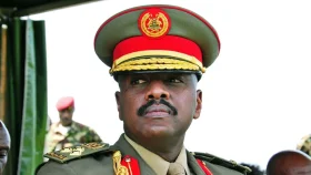 উগান্ডার সেনাপ্রধানের ইসরায়েলের পক্ষে যুদ্ধের ঘোষণা