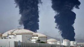 আরব আমিরাতে ইরানের ড্রোন ও ক্ষেপণাস্ত্র হামলা