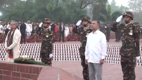 জাতীয় স্মৃতিসৌধে রাষ্ট্রপতি ও প্রধানমন্ত্রীর শ্রদ্ধা