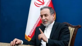 শত্রুরা ইরানকে বিভক্ত করতে ব্যর্থ: আরাকচি