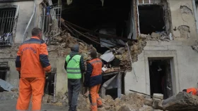 রাশিয়ার বোমা হামলায় ইউক্রেনে নিহত ৫