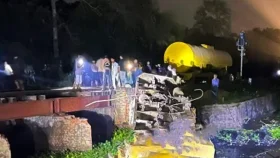 তেলবাহী ট্রেন লাইনচ্যুত, সিলেটের সাথে সারাদেশের রেল যোগাযোগ বন্ধ