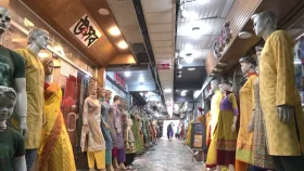 রাত ৮টার মধ্যে দোকান-শপিংমল বন্ধের সিদ্ধান্ত