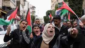 ফিলিস্তিনি বন্দিদের মৃত্যুদণ্ড আইনের প্রতিবাদে উত্তাল সিরিয়া